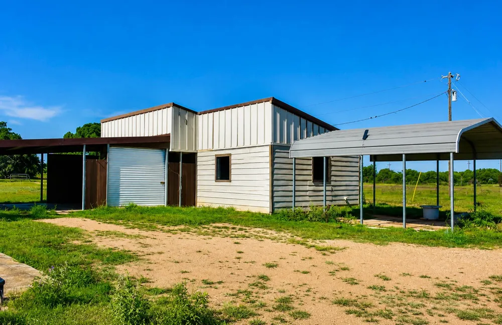 8228 US HWY 377 Rochelle, TX 76872