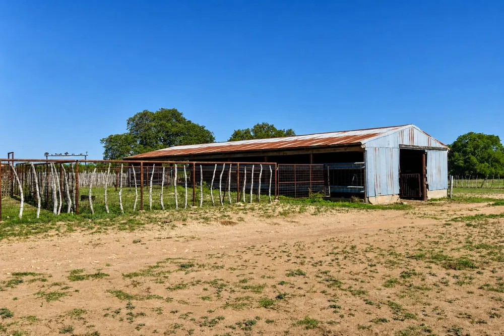 8228 US HWY 377 Rochelle, TX 76872