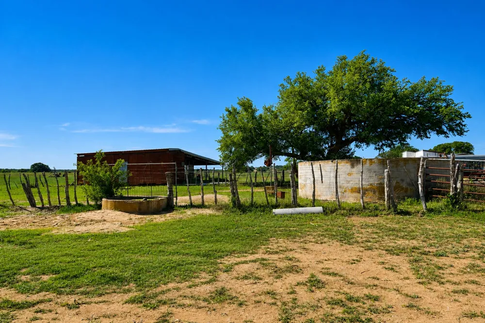 8228 US HWY 377 Rochelle, TX 76872