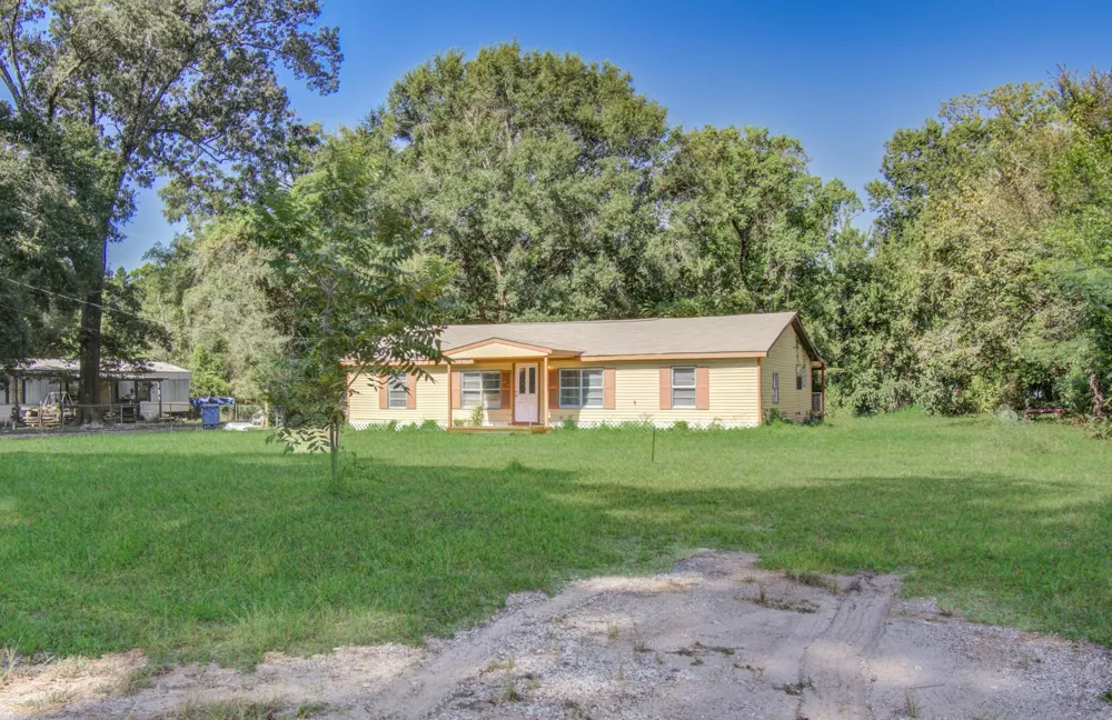 20496 Mcgager Drive New Caney, TX 77357