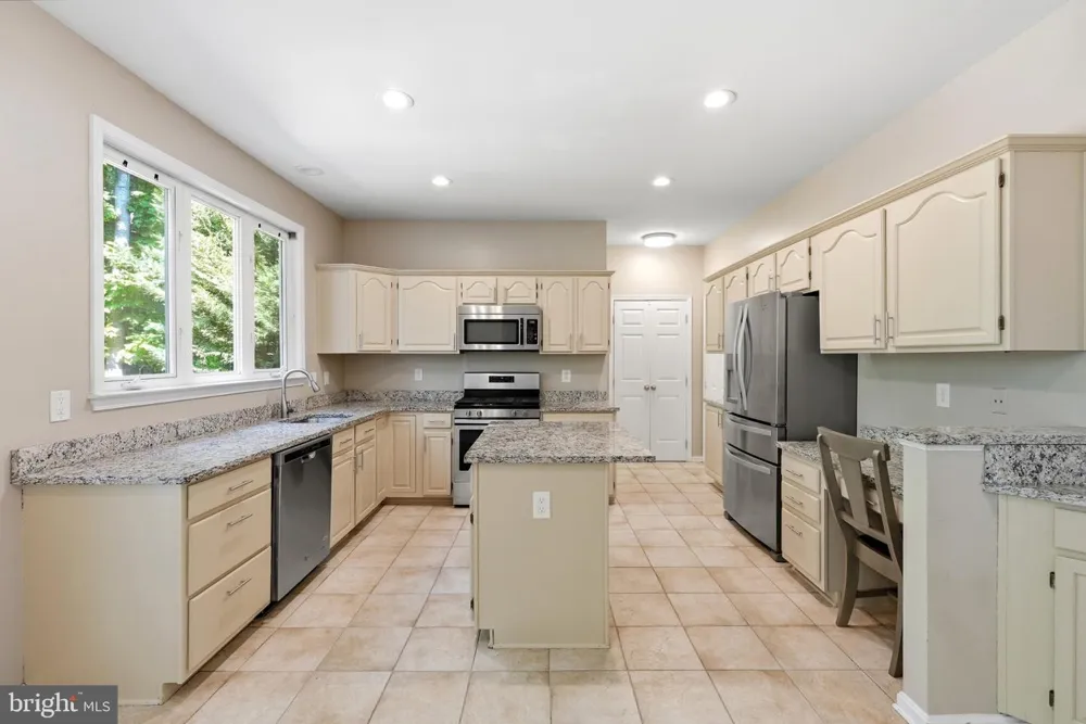 12106 QUICK FOX LANE Bowie, MD 20720