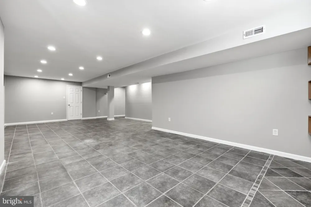 12106 QUICK FOX LANE Bowie, MD 20720