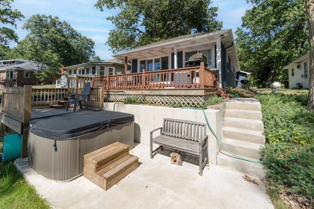 10790 Stoney Point Drive Delton, MI 49046