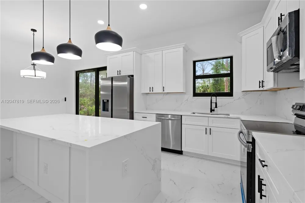 12086 Chamberlain Blvd Port Charlotte, FL 33953