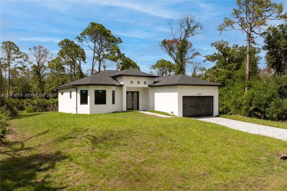 12086 Chamberlain Blvd Port Charlotte, FL 33953