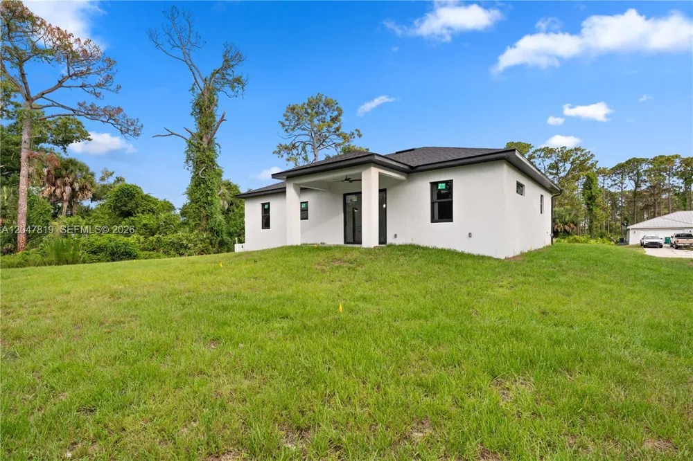 12086 Chamberlain Blvd Port Charlotte, FL 33953