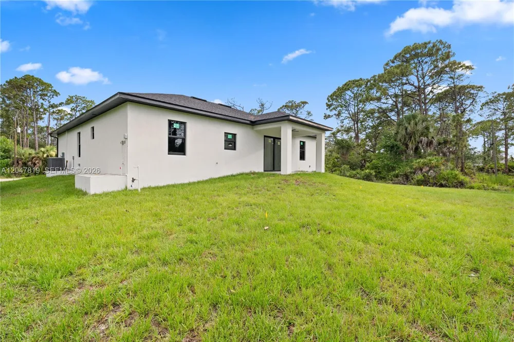 12086 Chamberlain Blvd Port Charlotte, FL 33953