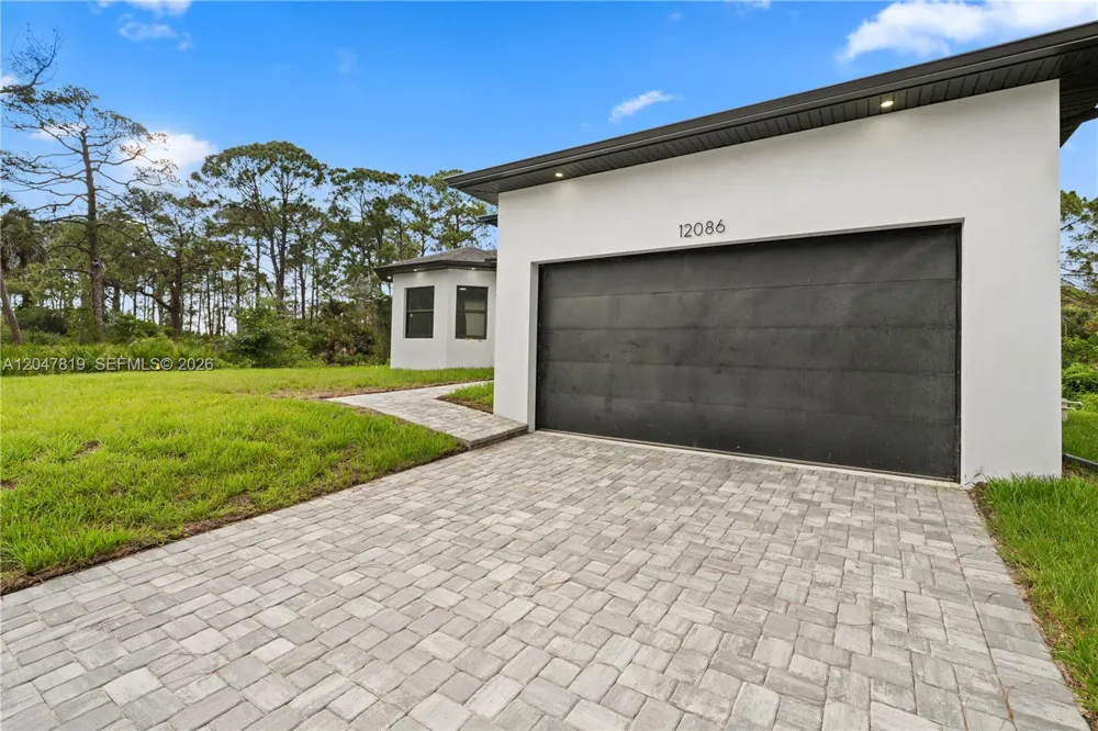 12086 Chamberlain Blvd Port Charlotte, FL 33953