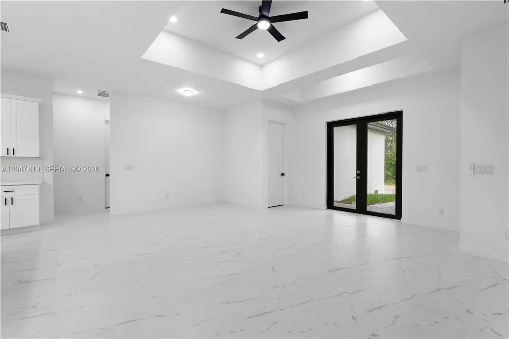 12086 Chamberlain Blvd Port Charlotte, FL 33953