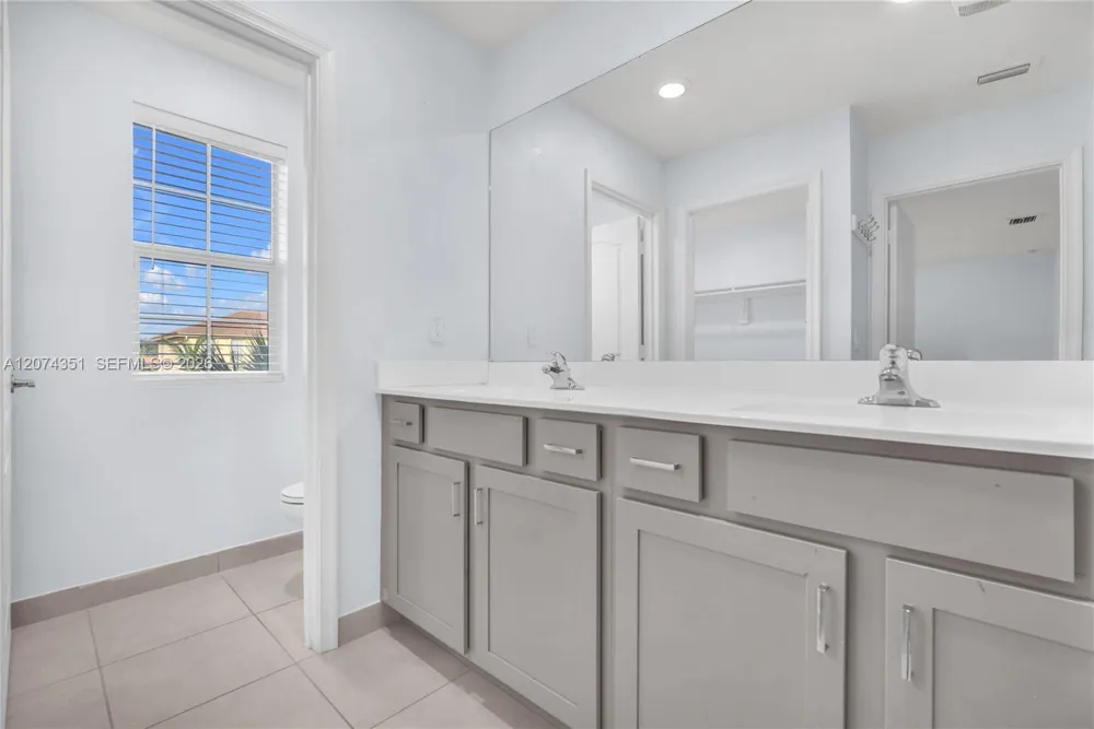 831 Bent Creek Dr Fort Pierce, FL 34947