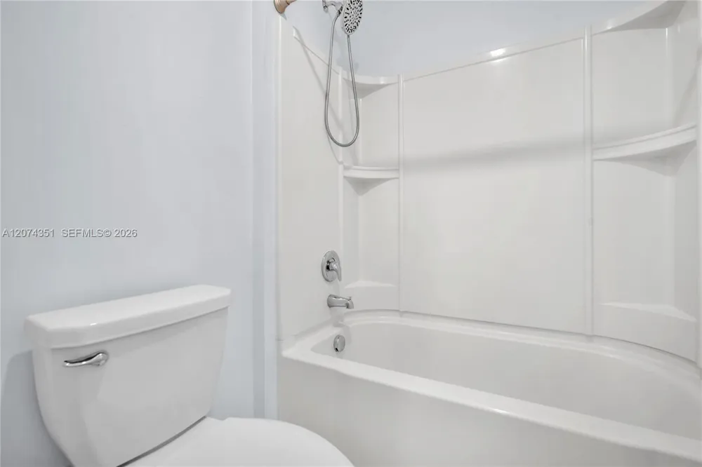831 Bent Creek Dr Fort Pierce, FL 34947