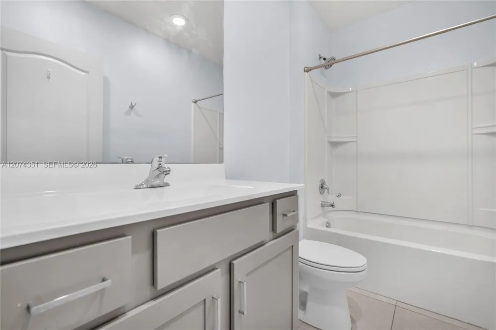 831 Bent Creek Dr Fort Pierce, FL 34947