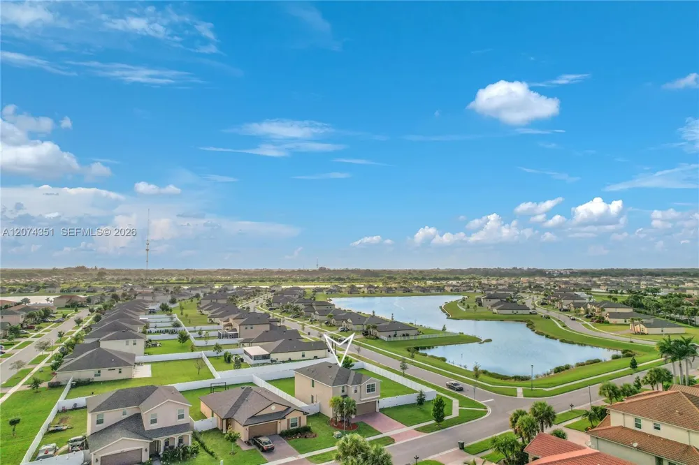 831 Bent Creek Dr Fort Pierce, FL 34947