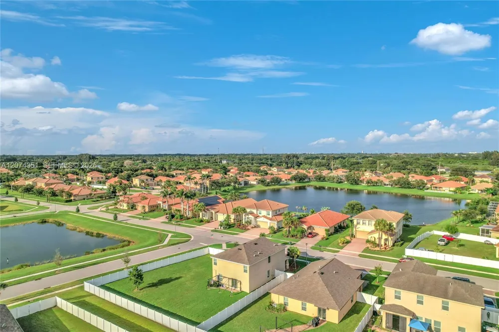 831 Bent Creek Dr Fort Pierce, FL 34947