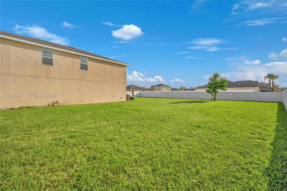 831 Bent Creek Dr Fort Pierce, FL 34947