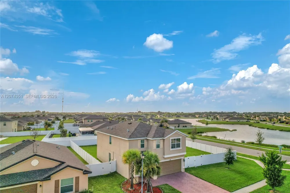 831 Bent Creek Dr Fort Pierce, FL 34947