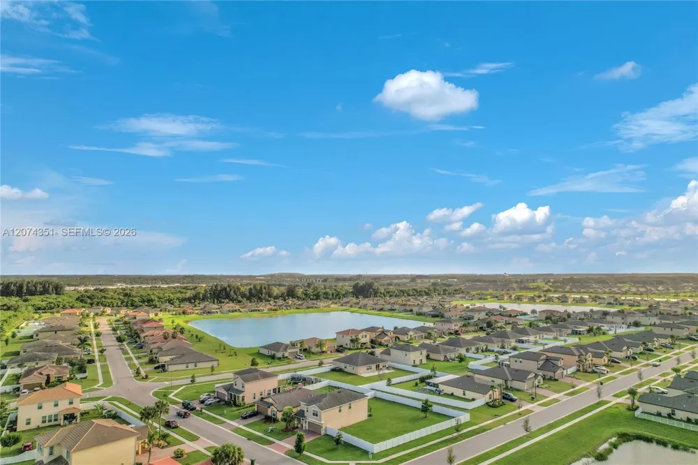 831 Bent Creek Dr Fort Pierce, FL 34947