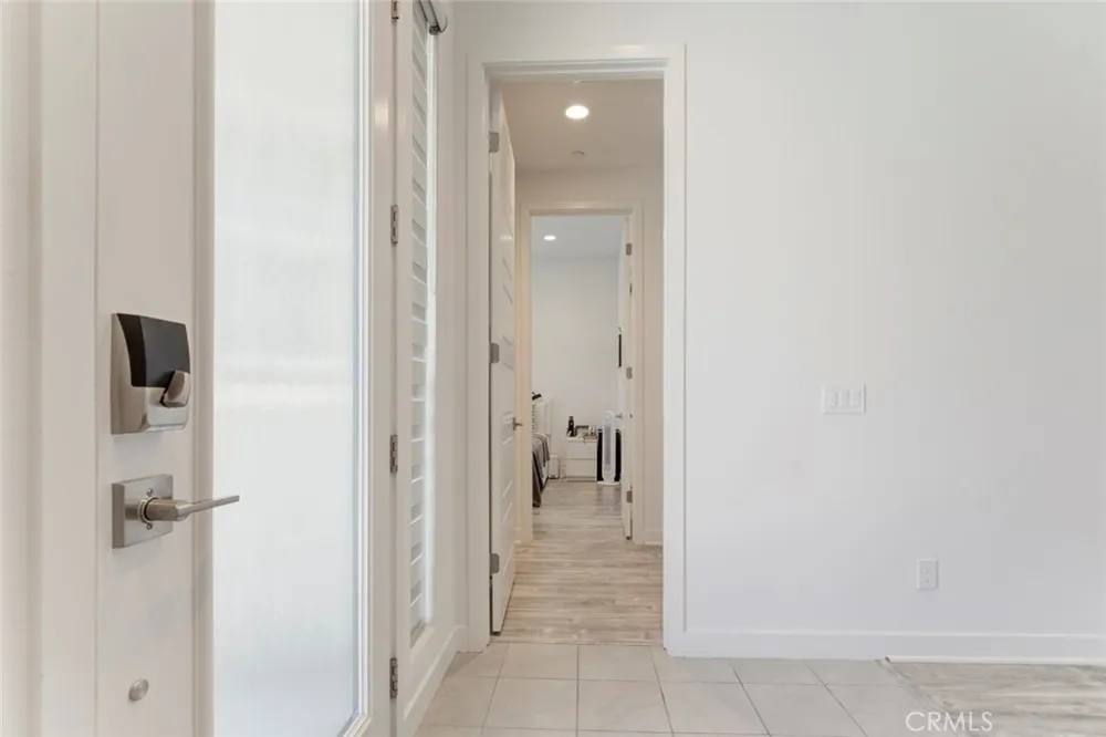 28619 Bloom Saugus, CA 91350