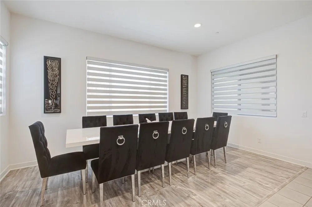 28619 Bloom Saugus, CA 91350