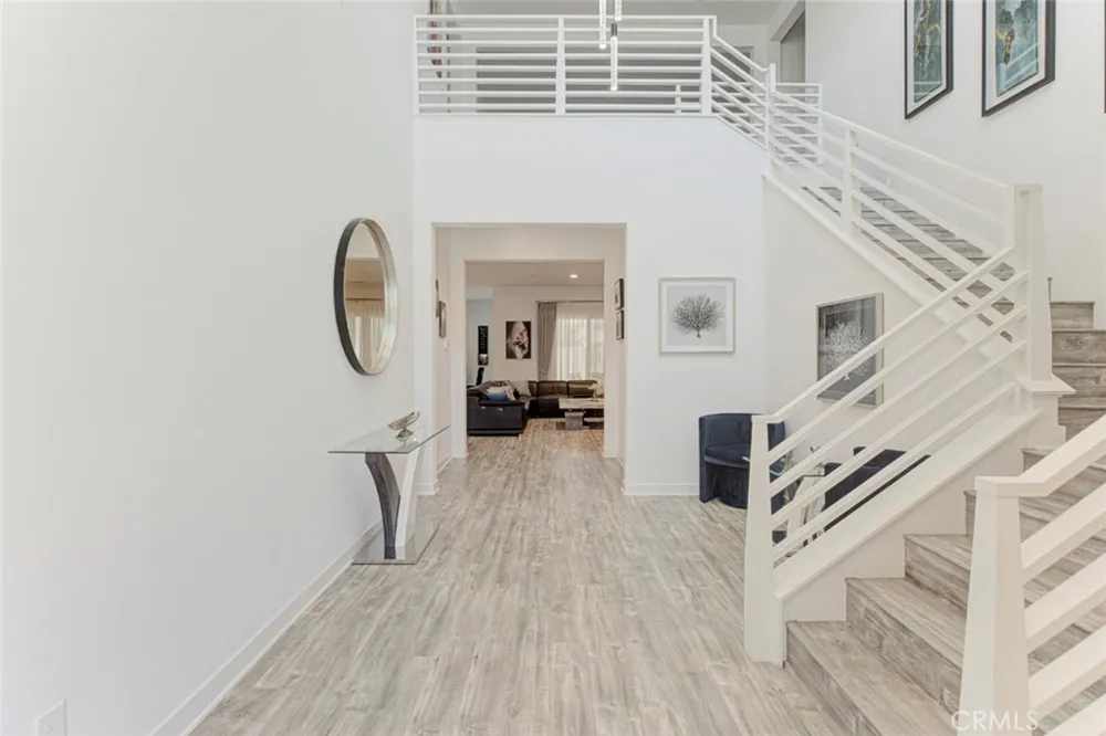 28619 Bloom Saugus, CA 91350
