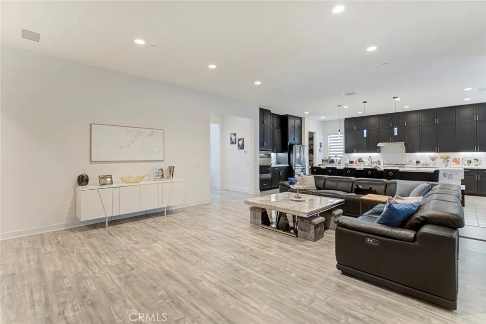 28619 Bloom Saugus, CA 91350