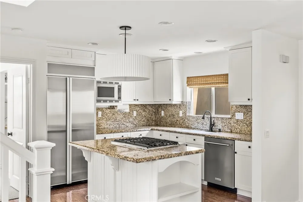 703 Poinsettia Avenue Corona del Mar, CA 92625