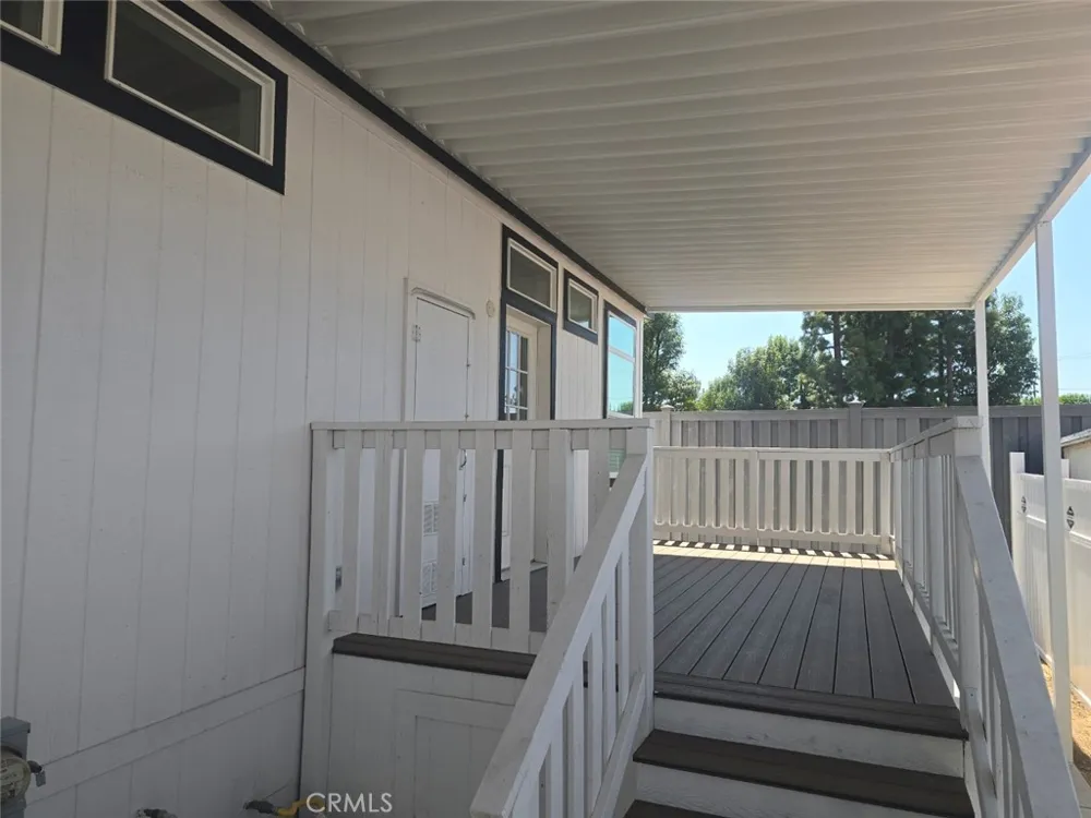 21500 Lassen #450 Chatsworth, CA 91311