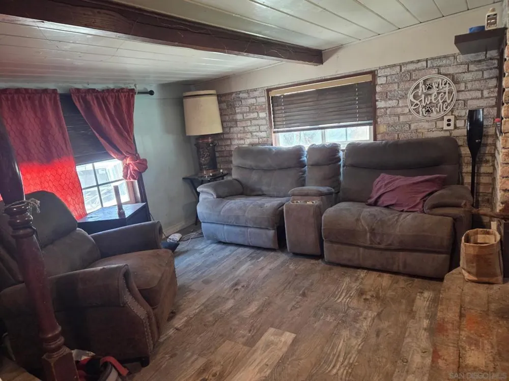 40781 Gibbel Hemet, CA 92544