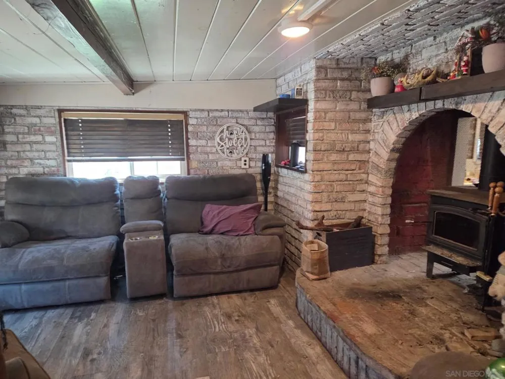 40781 Gibbel Hemet, CA 92544