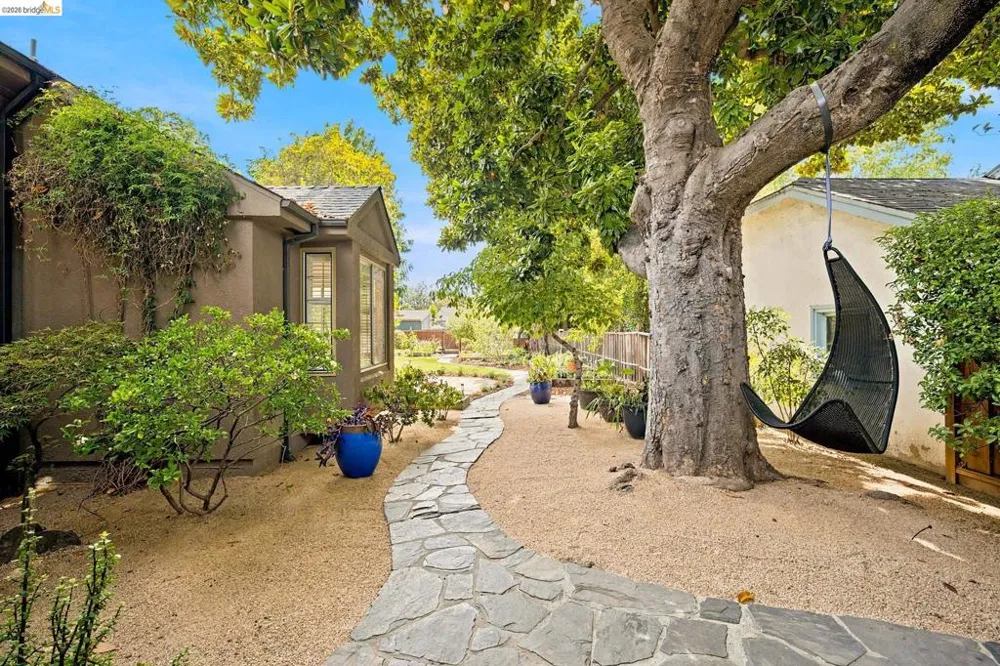 201 Beverly Ave San Leandro, CA 94577