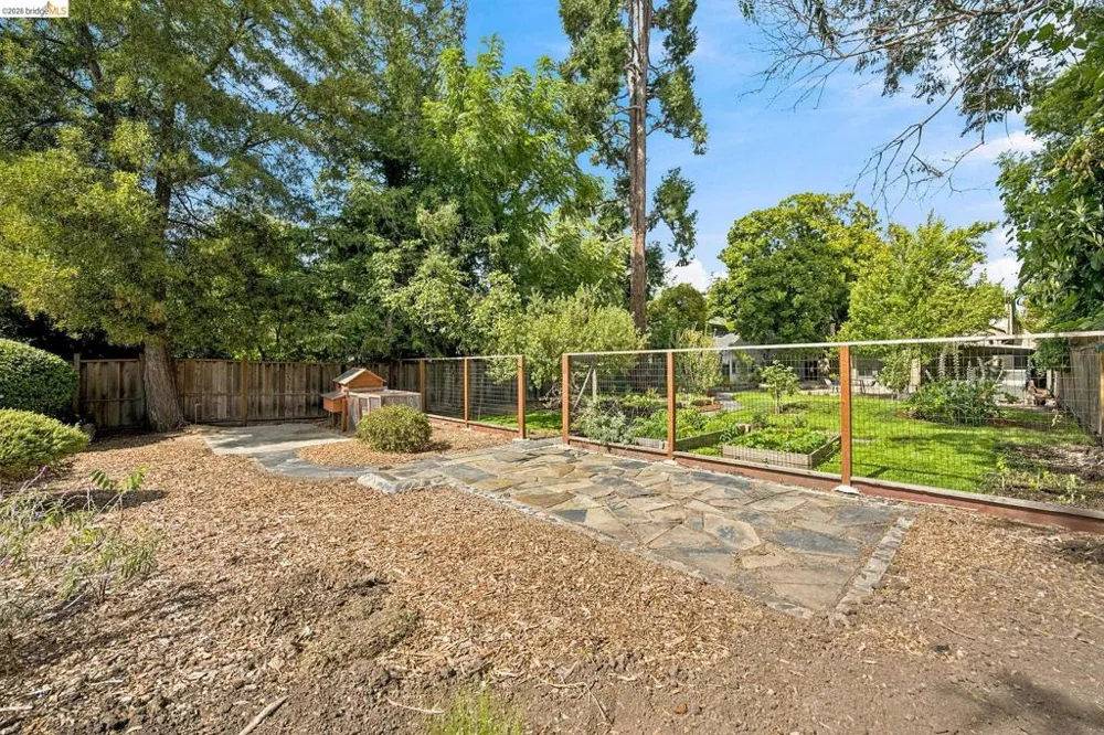 201 Beverly Ave San Leandro, CA 94577