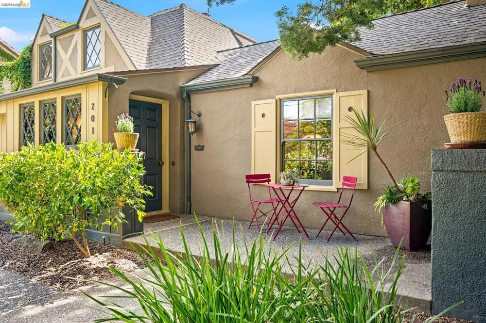 201 Beverly Ave San Leandro, CA 94577