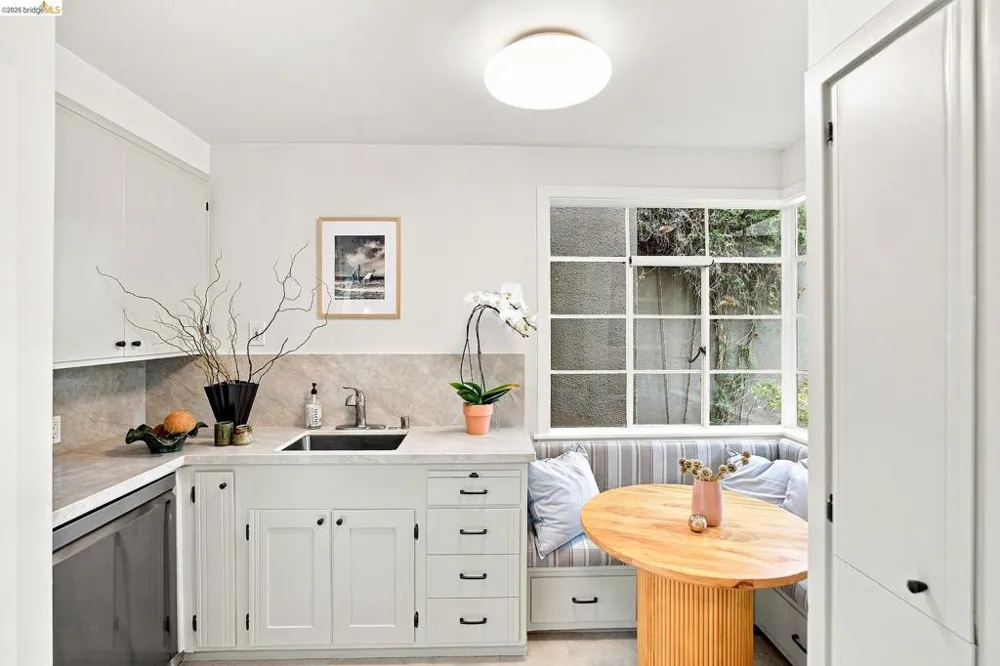 201 Beverly Ave San Leandro, CA 94577