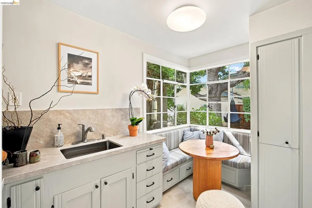 201 Beverly Ave San Leandro, CA 94577
