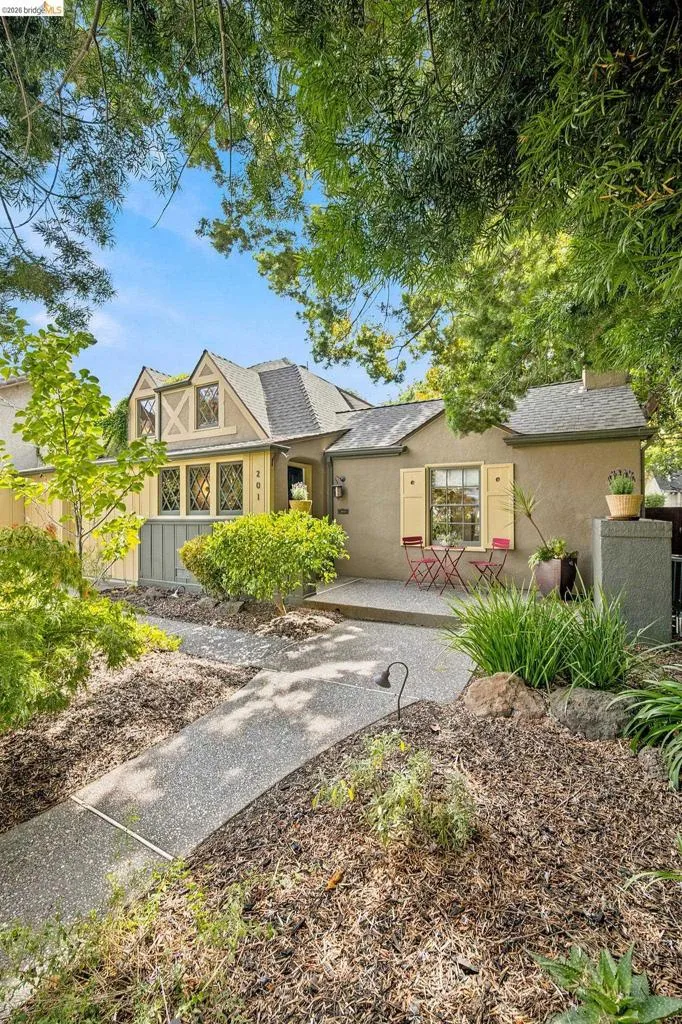201 Beverly Ave San Leandro, CA 94577
