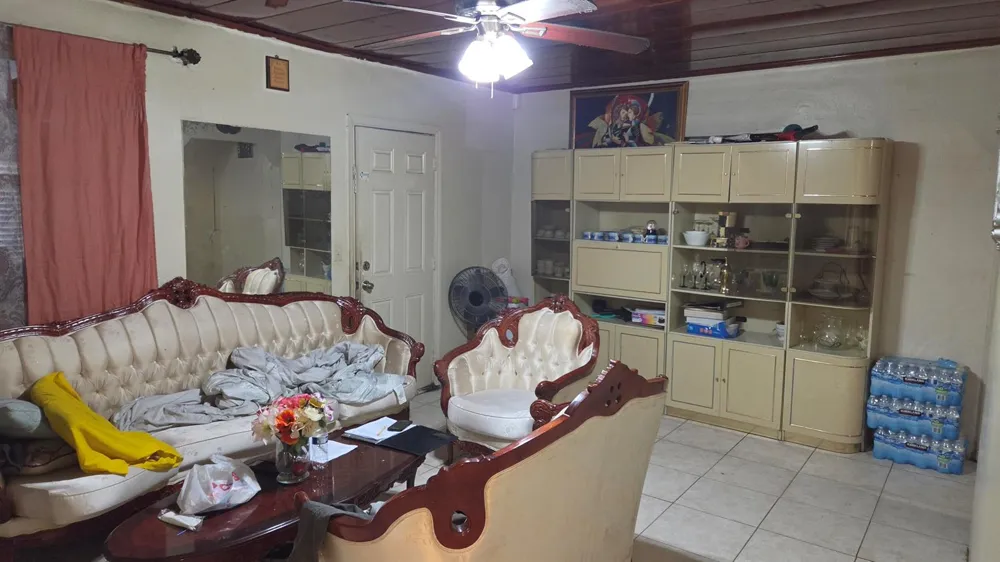 2351 NW 104TH TERRACE Miami, FL 33147