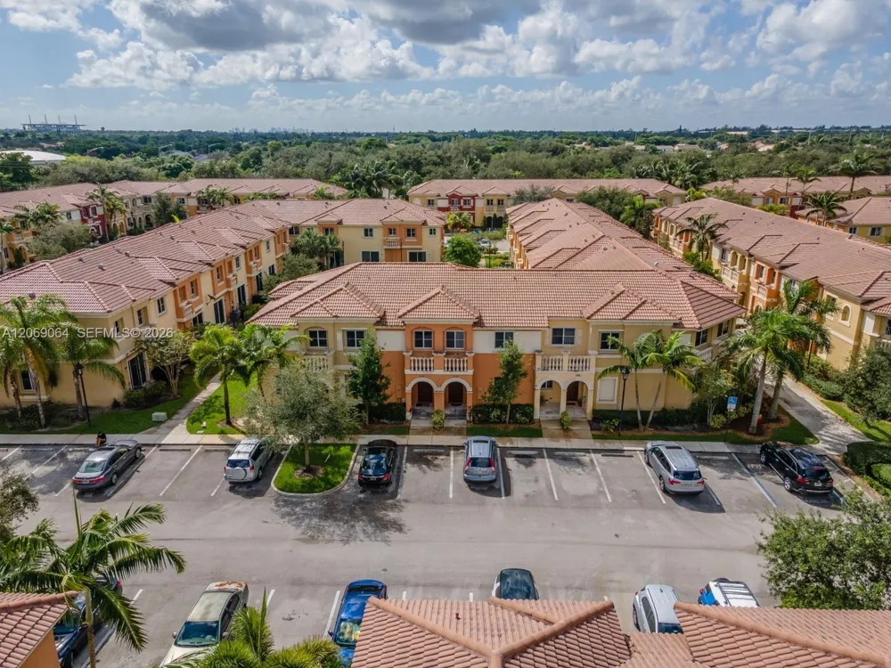 8922 SW 18th St Miramar, FL 33025