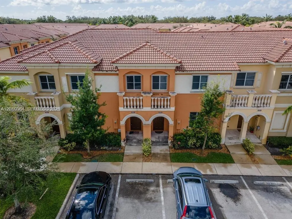 8922 SW 18th St Miramar, FL 33025
