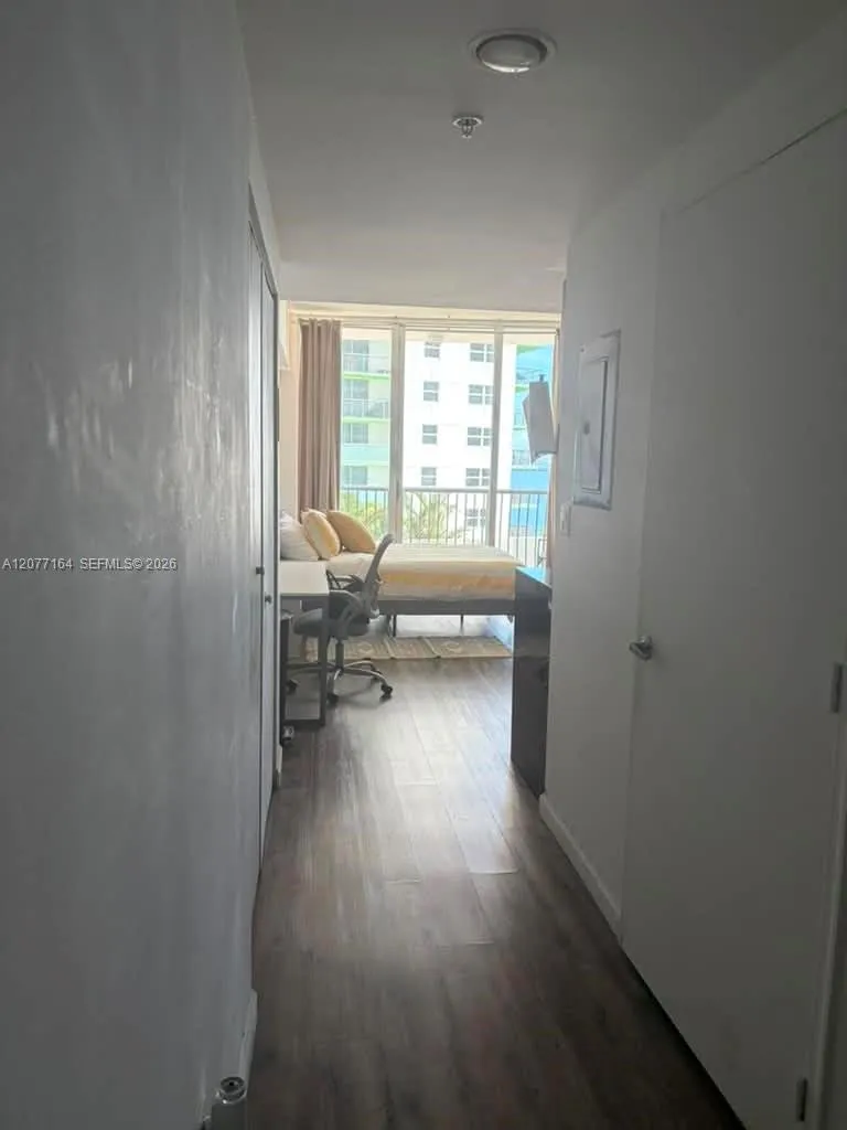 1750 Bayshore Dr #1203 Miami, FL 33132