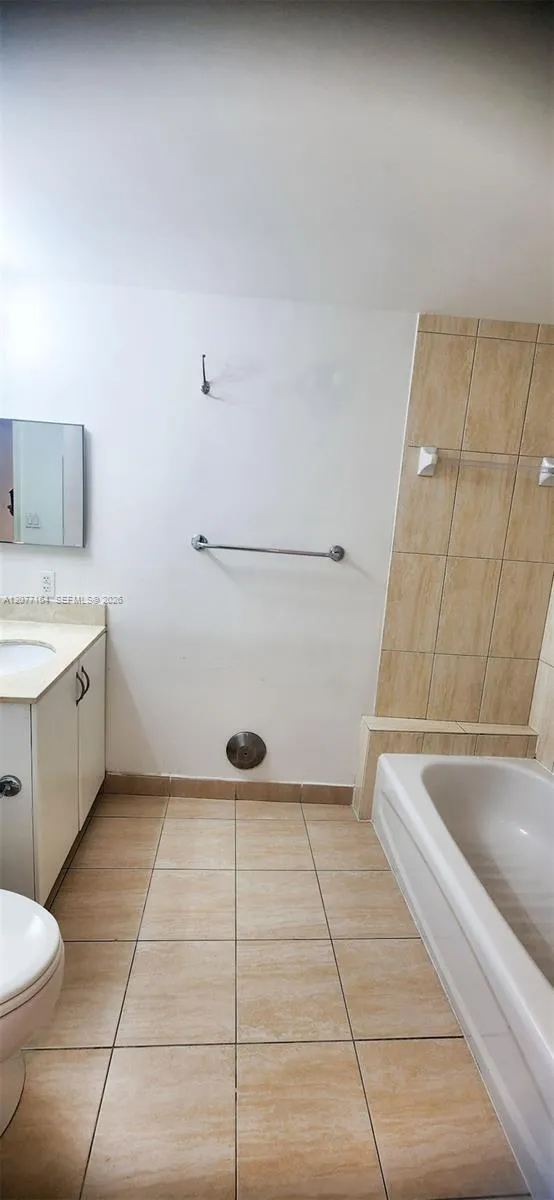 1750 Bayshore Dr #1203 Miami, FL 33132