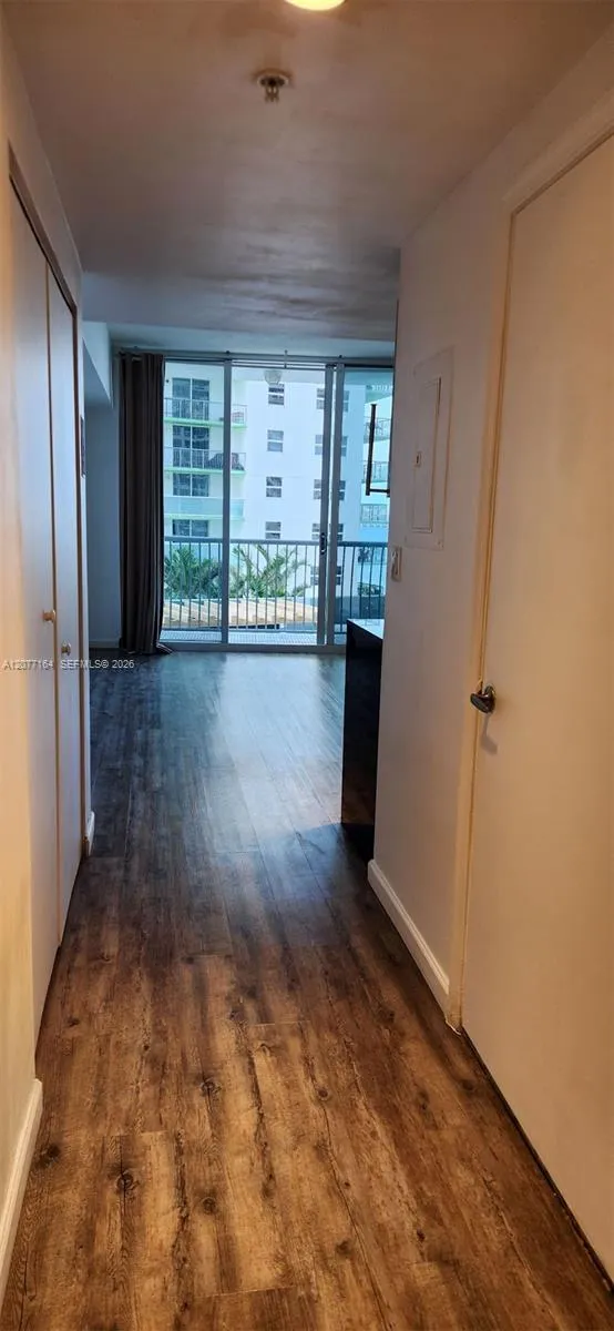 1750 Bayshore Dr #1203 Miami, FL 33132