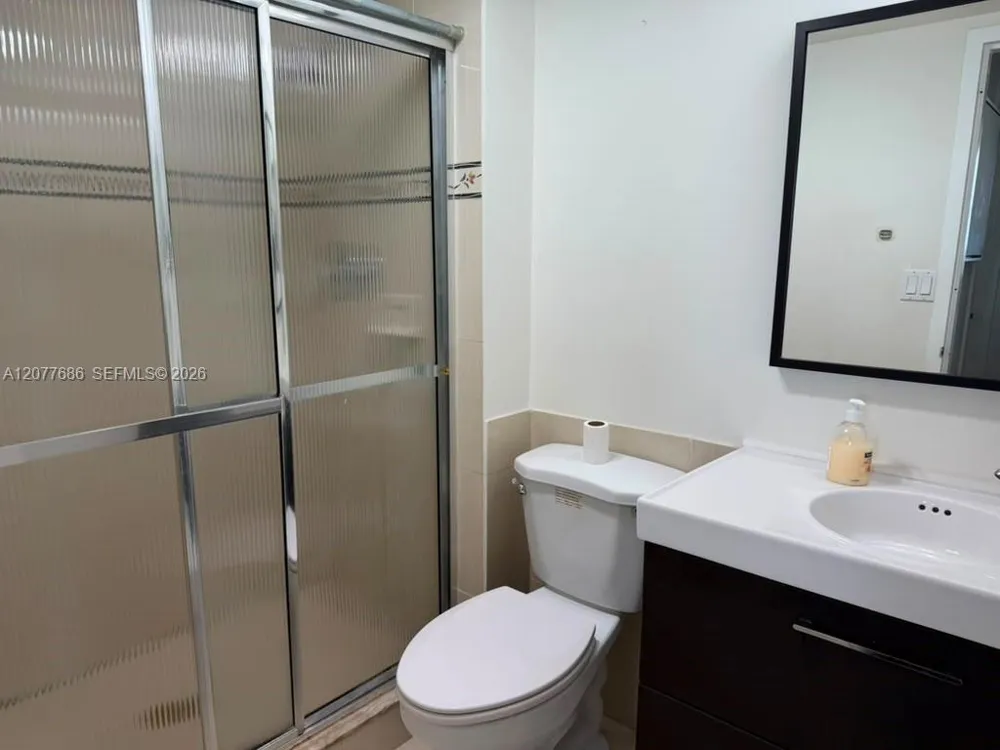 3375 Country Club Dr #607 Aventura, FL 33180