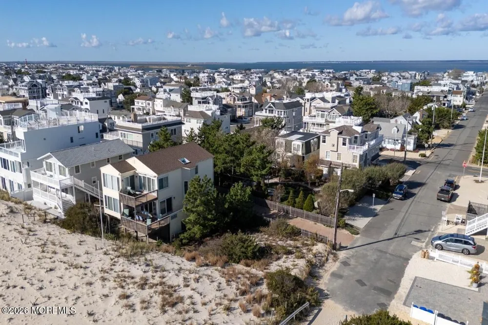 206 E 20th Street Long Beach, NJ 08008
