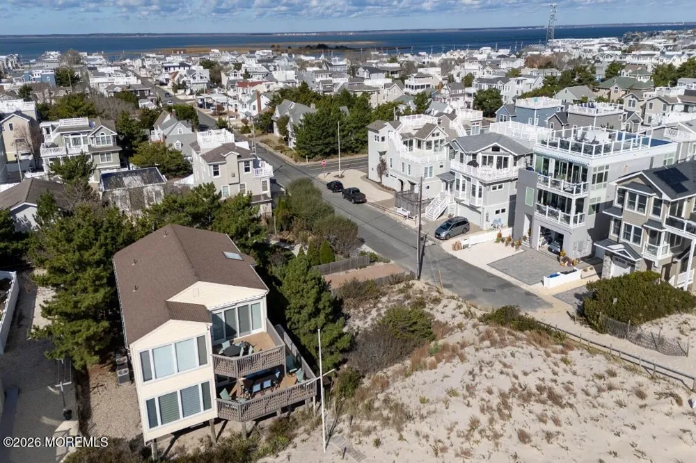 206 E 20th Street Long Beach, NJ 08008