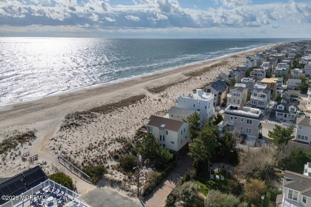 206 E 20th Street Long Beach, NJ 08008