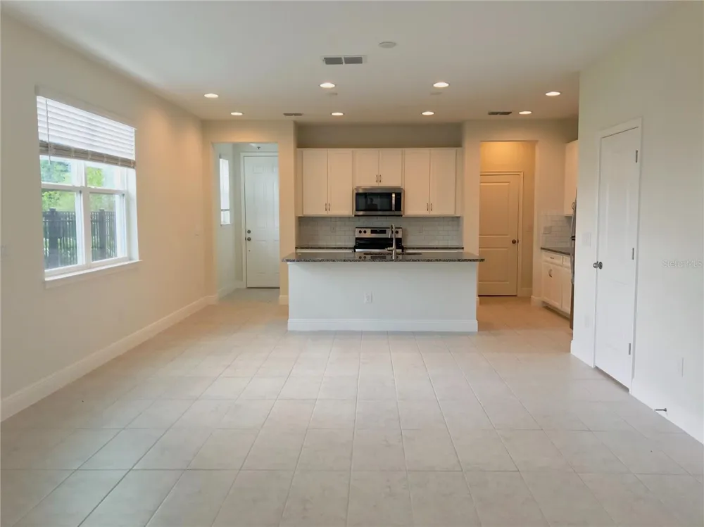 5518 VIOLA LEE WAY Lutz, FL 33558
