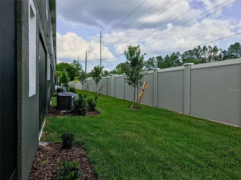 5518 VIOLA LEE WAY Lutz, FL 33558
