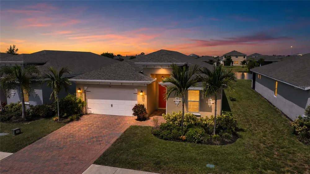 719 HEATHER LAKE AVENUE Cape Coral, FL 33993
