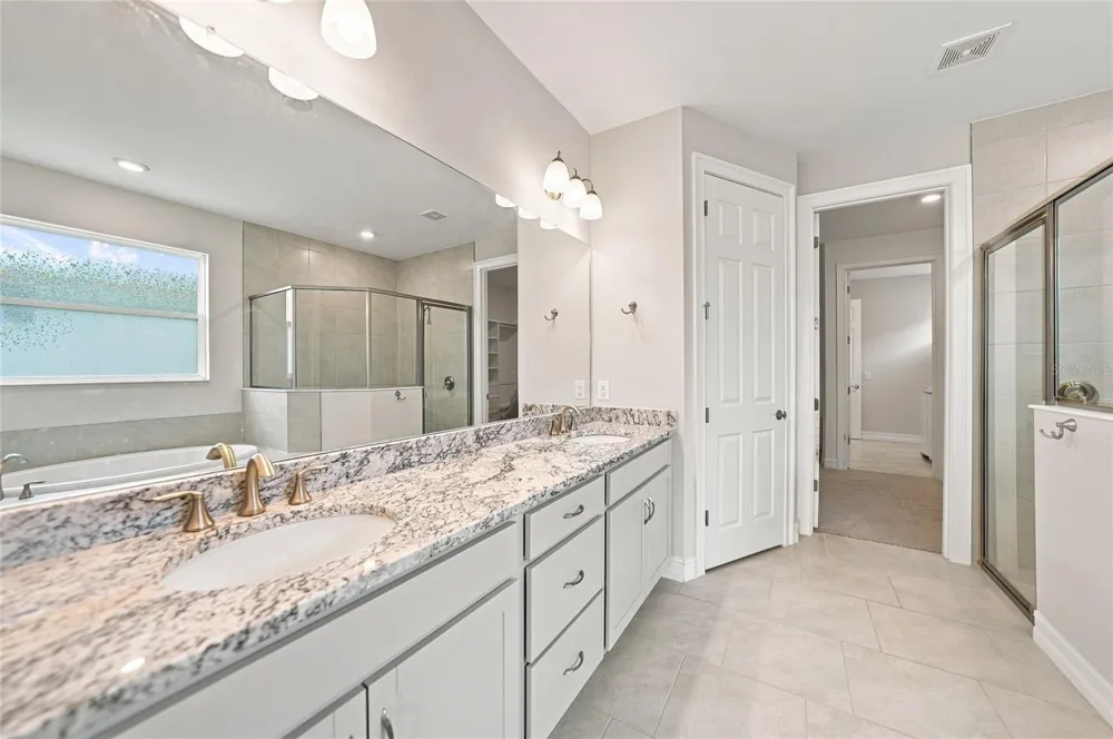 719 HEATHER LAKE AVENUE Cape Coral, FL 33993