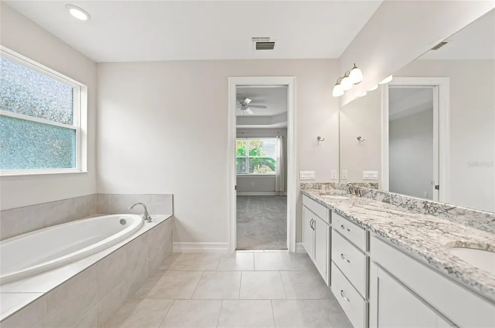 719 HEATHER LAKE AVENUE Cape Coral, FL 33993